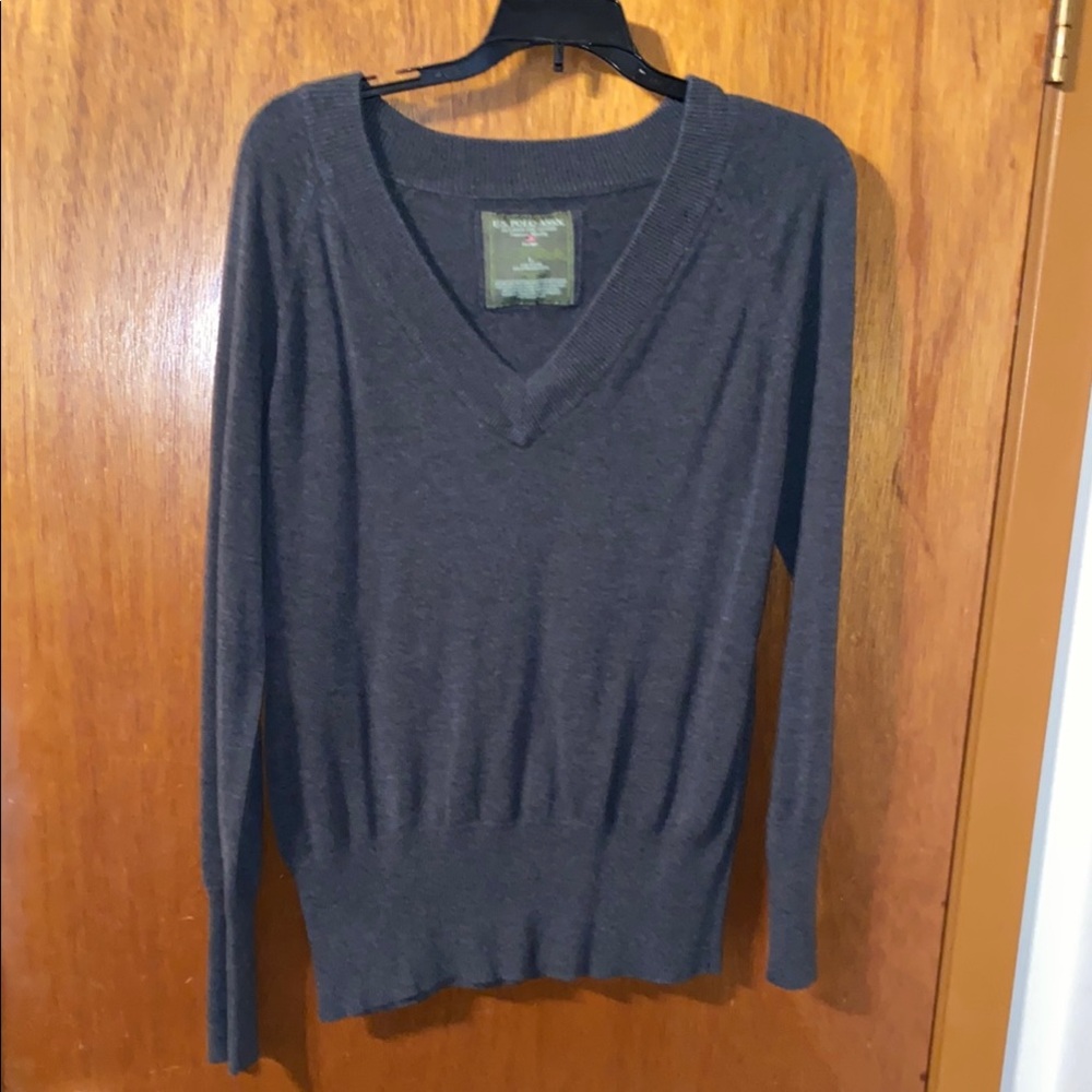 V neck Sweater